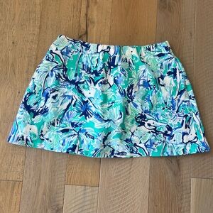 Lilly Pulitzer tropical print skort size Medium